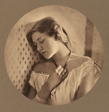 Ellen Terry, photographed at age sixteen by Julia Margaret Cameron.