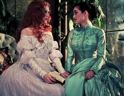 Lucy Westenra (Sadie Frost, left) and Mina Harker (Winona Ryder) in the 1992 film Bram Stoker's Dracula.