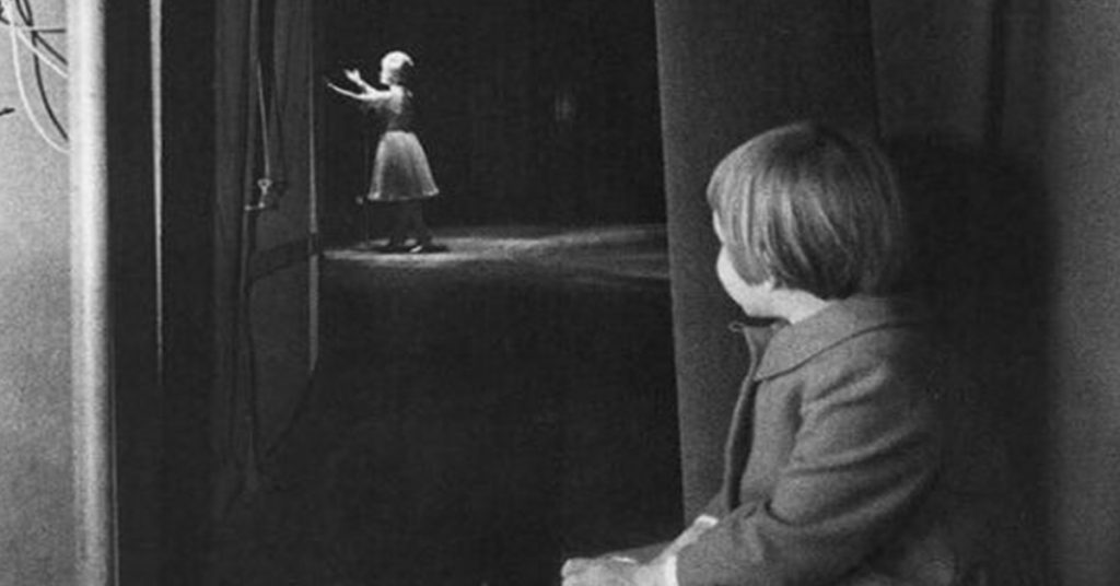 Carrie Fisher watching her mother, Debbie Reynolds, perform. 